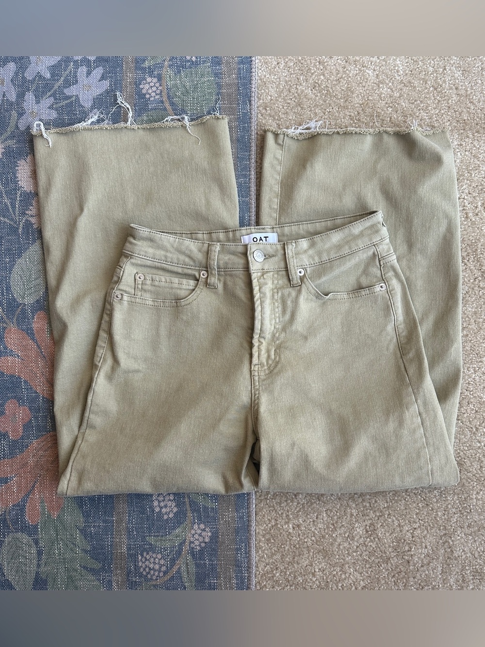 OAT Khaki High-Waist Jeans